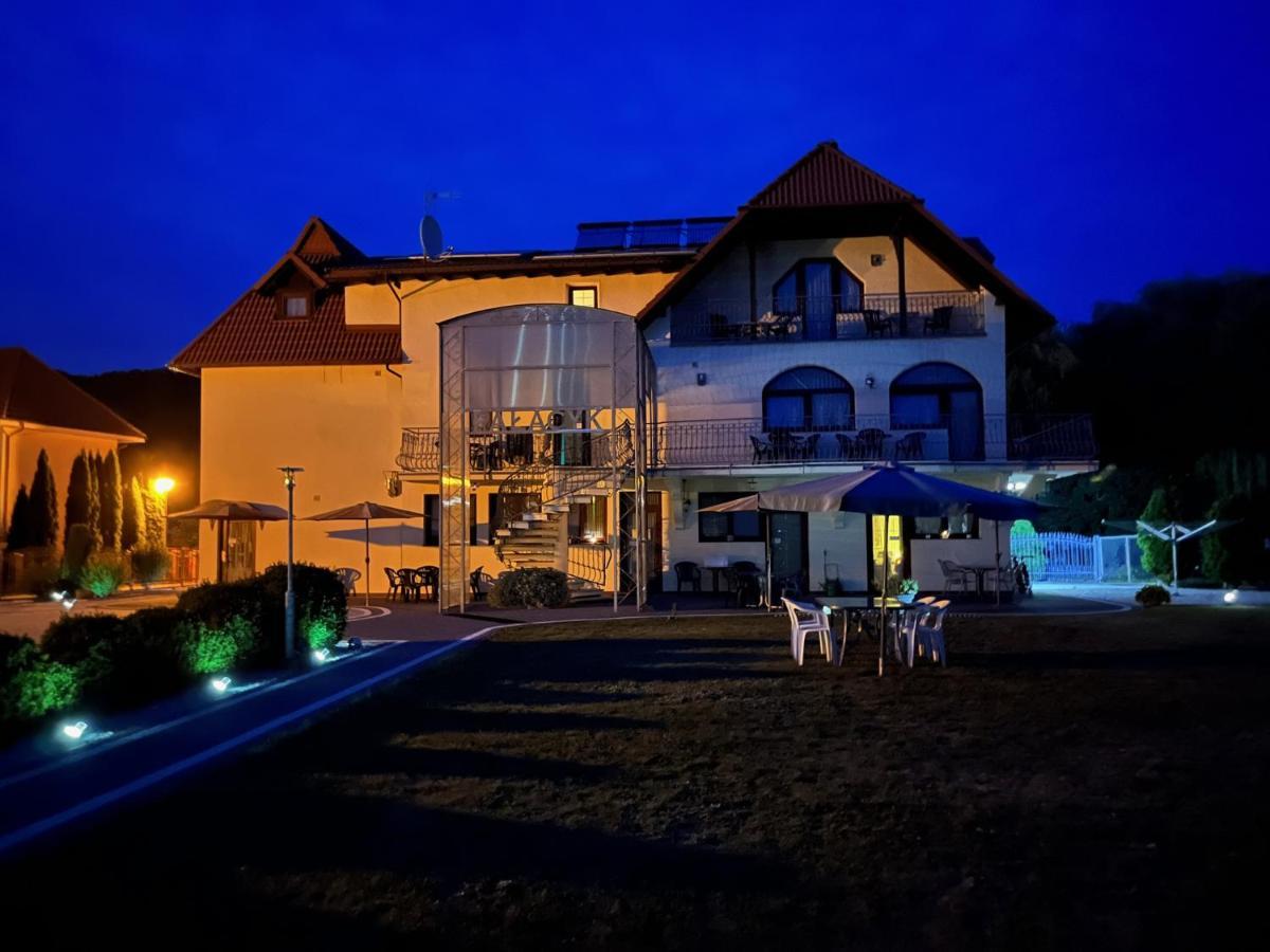 Palacyk Wolin Exterior foto